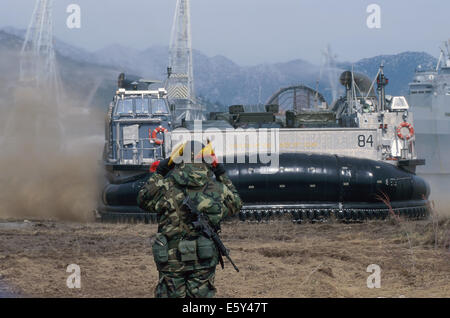US Navy An Land Craft Air Cushion (LCAC) assigned to Assault Craft Unit ...