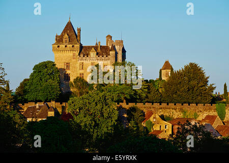 France, Aquitaine, Dordogne, Dordogne Valley, Perigord Black, Vitrac, Chateau de Montfort Stock Photo