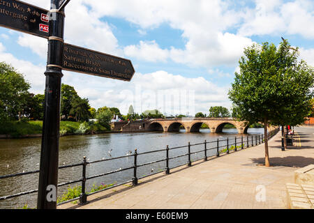 Worcester City river Severn Sabrina bridge and street sign UK England Stock Photo