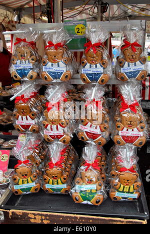 Market place selling gingerbread cookies in Nuremberg, Germany Stock Photo