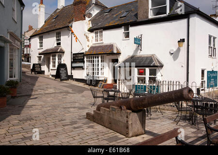 UK England, Dorset, Lyme Regis. Broad Street, seafront cannon Stock Photo