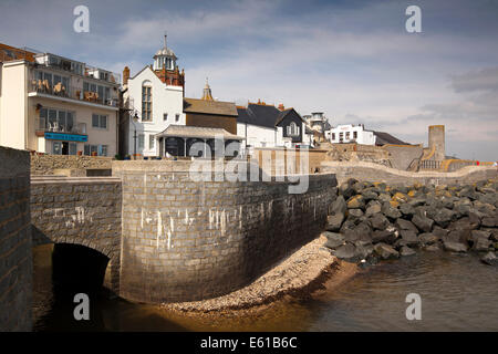 UK England, Dorset, Lyme Regis. Philpot museum behind new seafront defences Stock Photo