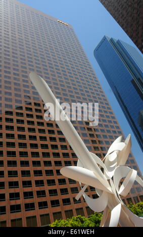 Worm's-eye view of Downtown Los Angeles skyscrapers and sculpture “Ulysses” by Alexander Lieberman, California, USA Stock Photo
