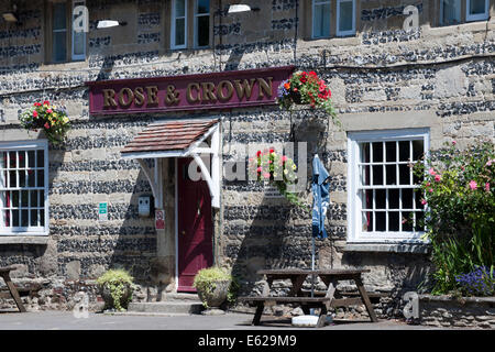 Rose and Crown Free (public) House, High Street, Tilshead,  nr Salisbury, Wiltshire, England, UK.. Stock Photo