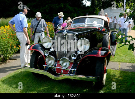 Juechen, Germany. 2nd Aug, 2014. A Auburn vintage car '8-100 Boattail Speedster' built in 1931 is on display during the 'Classic Days' vintage car show at Dyck palace in Juechen, Germany, 2 August 2014. Photo: Horst Ossinger/dpa - NO WIRE SERVICE -/dpa/Alamy Live News Stock Photo
