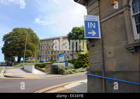 Brighton UK - Brighton general Hospital Entrance Sign NHS Sussex British National health Stock Photo