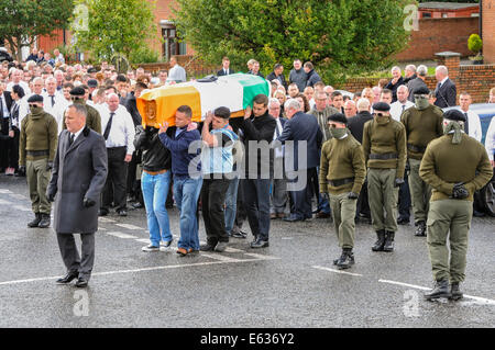 Belfast, Northern Ireland. 13 August 2014. Paramilitary funeral of veteran IRA volunteer Tony Catney Credit:  Stephen Barnes/Alamy Live News