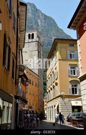 Narrow lanes and traditional colourful stucco rendered, shuttered buildings in Riva, on Lake Garda, Italy Stock Photo