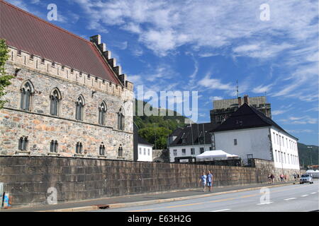 h-konshallen-and-commandant-s-residence-bergenhus-festning-bergen