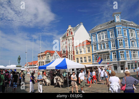 Torget (Market), Bergen, Bergenshalvøyen, Midhordland, Hordaland, Vestlandet, Norway, Scandinavia, Europe Stock Photo