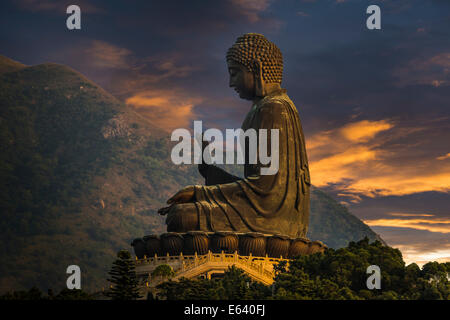 Tian Tan Buddha statue, Lantau Island, Hong Kong, China Stock Photo