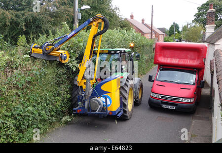 Hedge cutting tractor Stock Photo: 11002155 - Alamy