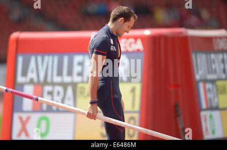 Zurich, Switzerland. 14th Aug, 2014. Renaud Lavillenie of France reacts in Pole Vault Men's Qualification at the European Athletics Championships 2014 at the Letzigrund stadium in Zurich, Switzerland, 14 August 2014. Photo: Rainer Jensen/dpa/Alamy Live News Stock Photo