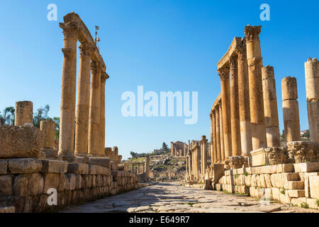 Cardo Maximus, Colonnaded Street, Roman ruins, Jerash, Jordan Stock Photo