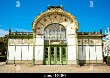 Karlsplatz Stadtbahn Station is a lovely example of Viennese Jugendstil architecture designed by Otto Wagner. The building's min Stock Photo