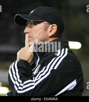 East London, UK. 19th Nov, 2012. Tony Pulis Manager of Stoke City in action during the Premier League game between West Ham United and Stoke City from Boleyn Ground, Upton Park. © Action Plus Sports/Alamy Live News Stock Photo