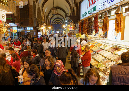 Misir Çarşısı, Egyptian Bazaar or Spice Bazaar, Eminönü, Istanbul, European side, Turkey Stock Photo