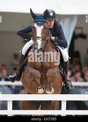 London, UK. 15th Aug, 2014.  The Longines Global Champions Tour of London. Sergio Alvarez Moya [ESP] riding Abab van het Molenhof in action during the CSI5* Sapinda Prix. Credit:  Stephen Bartholomew/Alamy Live News Stock Photo