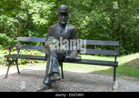 Statue of novelist Bolesław Prus, outside Prus Museum in Nałęczów's Małachowski Palace, Naleczow, Poland Stock Photo