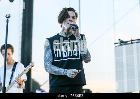 Raleigh, North Carolina, USA. 8th July, 2014. Music Artist THE NEIGHBOURHOOD performs at the Red Hat Amphitheater in North Carolina. The Neighbourhood (sometimes stylized as ''THE NBHD'') is an American rock band formed in August 2011. The band is composed of vocalist Jesse Rutherford, guitarists Jeremy Freedman and Zach Abels, bassist Mikey Margott and drummer Brandon Fried. © Andy Martin Jr./ZUMA Wire/Alamy Live News Stock Photo