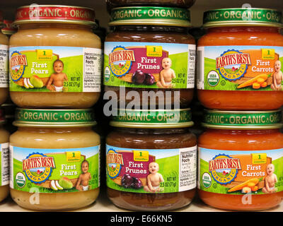 Jars of Organic Baby Food, Smith's Food and Drug Store in Great Falls, Montana, USA Stock Photo
