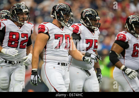 Atlanta Falcons offensive tackle Jake Matthews (70) works against the Detroit  Lions during the first half of an NFL football game, Sunday, Oct. 25, 2020,  in Atlanta. (AP Photo/John Bazemore Stock Photo - Alamy