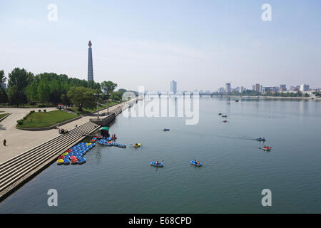 Taedong River, Pyongyang, North Korea Stock Photo