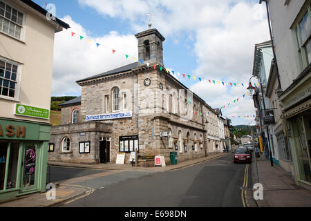 Shops and town hall in North Street, Ashburton, Devon, England, Stock Photo