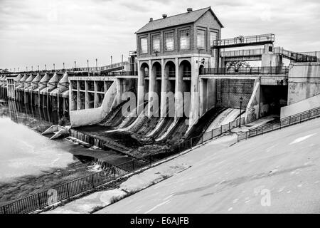 Lake Overholser Dam, finished in 1918. Built to impound the North Canadian river, and supply Oklahoma City, Oklahoma, USA. Stock Photo