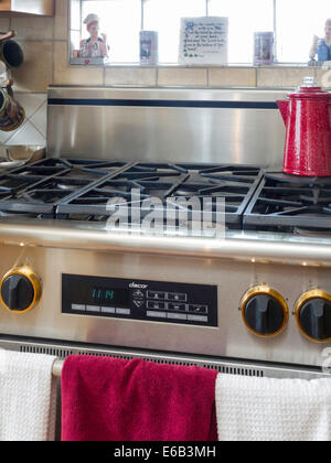 Showcase Kitchen Modern Gas Range Stock Photo