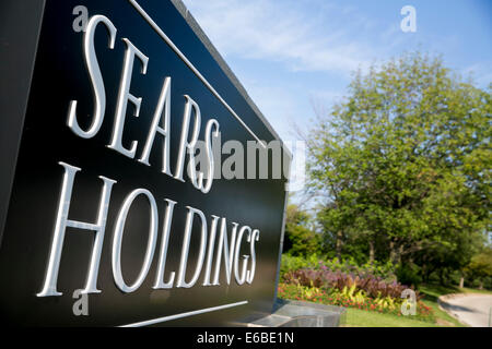 The headquarters of Sears Holdings in Hoffman Estates, Illinois. Stock Photo