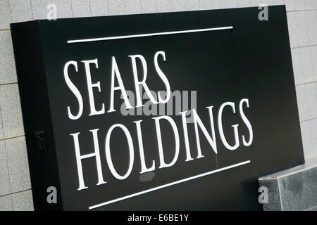 The headquarters of Sears Holdings in Hoffman Estates, Illinois. Stock Photo