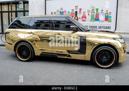 Saudi Gold Range Rover parked outside of Selfridges, Knightsbridge ...