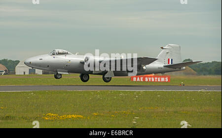 English Electric Canberra PR9 lands at the Royal International Air Tattoo 2014 Stock Photo