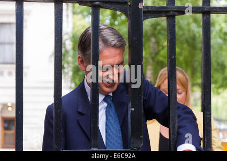 London, UK. 20th Aug, 2014. Foreign Secretary Philip Hammond MP arrives at Downing Street for talks with the PM, who cut short his Cornwall holiday, on security issues related to the execution, by a Jihadists from ISIL who had what appears to be a British accent, of American journalist James Foley. Credit:  Paul Davey/Alamy Live News Stock Photo