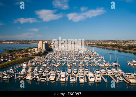 USA, California, San Diego. Yachts and sailboats in moored in Harbor Island West Marina. Stock Photo