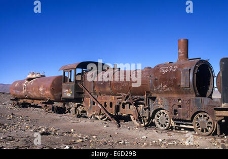 Rusty locomotive, train cemetery in the middle of the altiplano desert, Salar de Uyuni or Salar de Tunupa, Uyuni, Altiplano Stock Photo