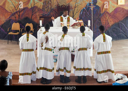 ghana osu catholic africa church james st accra alamy sunday service
