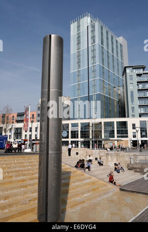 Radisson Blu hotel in Bristol City centre at the side of Broad Quay, Cascade steps water feature. Stock Photo