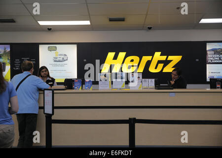 Car Rental Desk of the Hertz car rental company in the Munich Stock