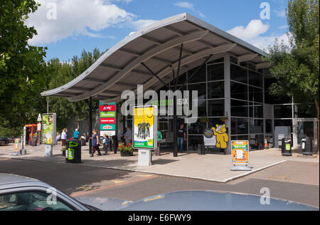 The front of and entrance to the Hopwood Park Welcome Break motorway Services on the M42, south of Birmingham. UK Stock Photo