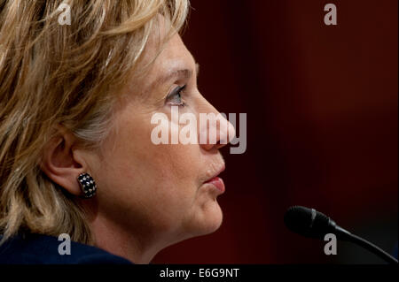 US Secretary of State Hillary Rodham Clinton testifies before the Senate Foreign Relations Committee on the troop surge sending an additional 30,000 troops to Afghanistan in the Hart Senate Office Building December 3, 2009 in Washington, DC. Stock Photo