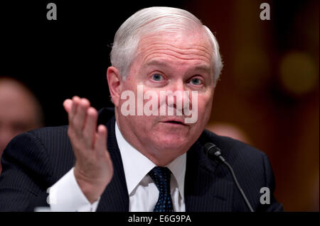 US Secretary of Defense Robert M. Gates testifies to the Senate Foreign Relations Committee regarding the U.S.-Russian Strategic Arms Reduction Treaty at Dirksen Senate Office Building May 18, 2010 in Washington, DC. Stock Photo