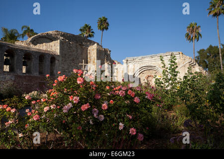 Side view of the Ruins of the Great Stone Church with the Bell Wall on the left, San Juan Capistrano, California, USA Stock Photo