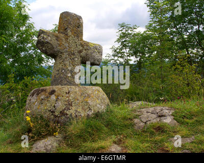 Cross in the countryside, Puy de Dome, Auvergne, France Stock Photo