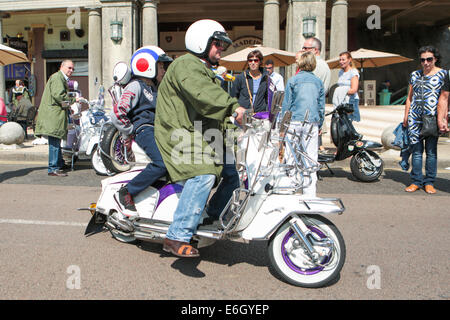 Mod All Weekender, Brighton 2014, Madeira Drive, Brighton, East Sussex, UK  . This is a gathering of British Mod culture annual event on the south coast of England with the classic scooter as the chosen mode of transport. 23rd August 2014 David Smith/Alamy Live News Stock Photo