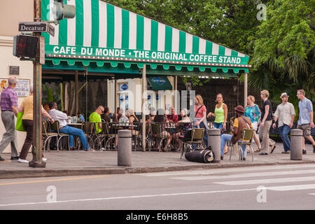 Famous Cafe du Monde The original coffee stand in the French Quarter of New Orleans, Louisiana