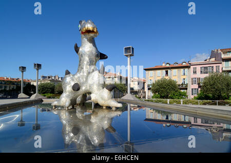 Loch Ness Monster Sculpture & Fountain (1993) by Niki de Saint Phalle in front of the Modern Art Museum MAMAC Nice France Stock Photo