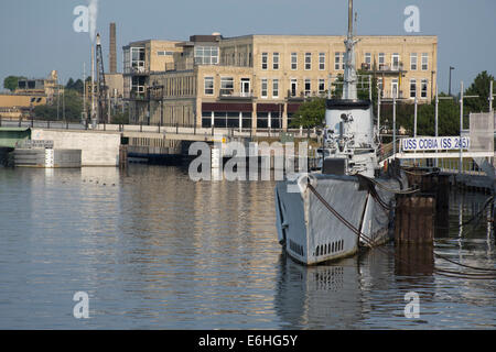 Wisconsin, Manitowoc. Manitowoc River. Wisconsin Maritime Museum along the Manitowoc River, USS Cobia WWII submarine. Stock Photo