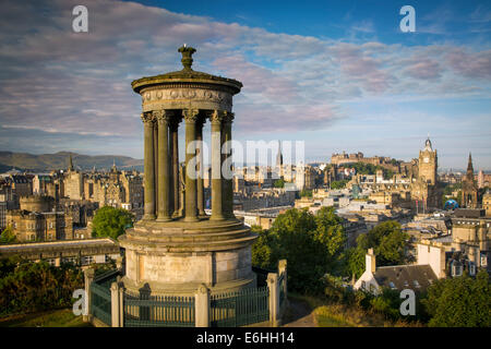Early morning at Dugald Stewart Monument - view from Calton Hill over Edinburgh, Scotland Stock Photo